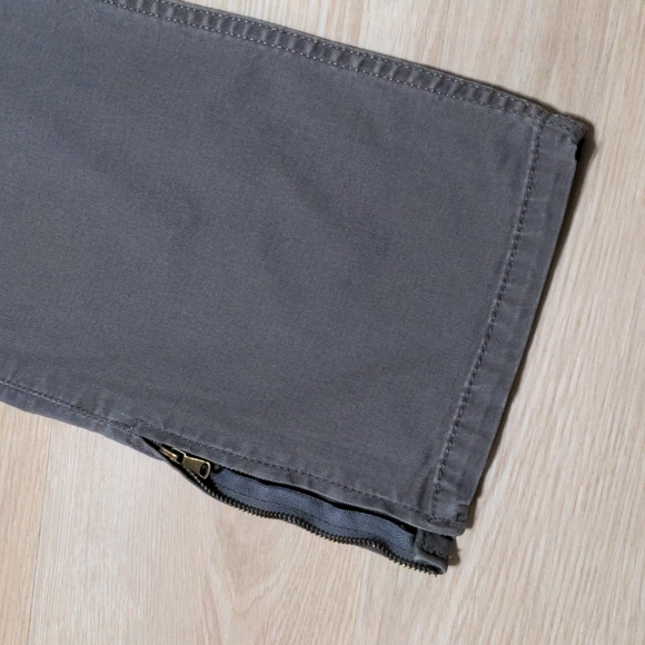 🍑Talbots Faded Gray Chinos Modern Cut Zip Ankle Zip Pockets Size 9 C276 - Picture 8 of 13